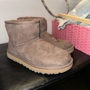 Ugg Classic Mini II in Caribou